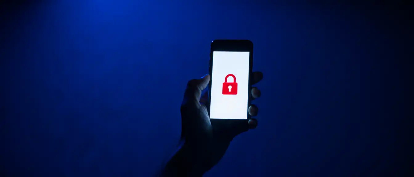 Ловушка под видом рекламы: как хакеры лишают блогеров доступа к смартфонам