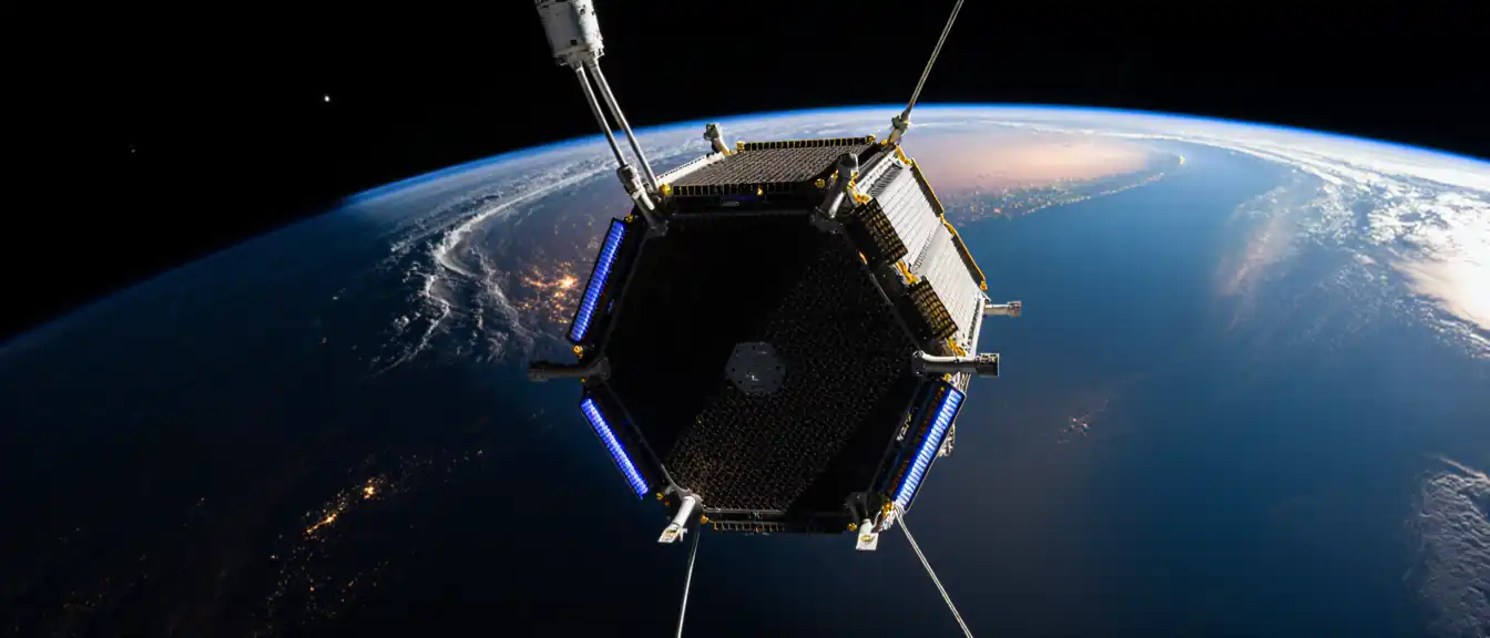 Проект Suncatcher от Google нацелен на проверку возможности создания космических дата-центров для обучения нейросетей