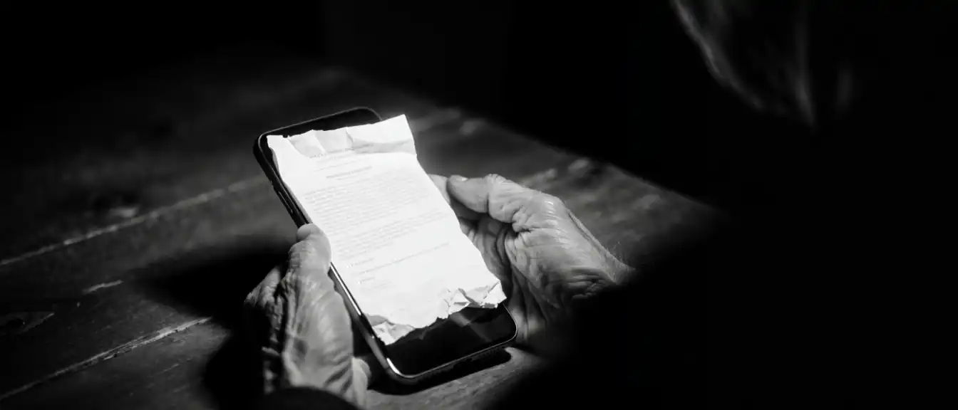 Схема с принудительной конвертацией пенсий в цифровой рубль стала новым инструментом обмана пожилых граждан