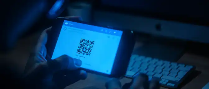 Мошенники используют поддельные QR-коды и имя госслужб для кражи средств под видом оплаты почтовых услуг