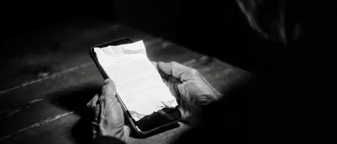 Схема с принудительной конвертацией пенсий в цифровой рубль стала новым инструментом обмана пожилых граждан