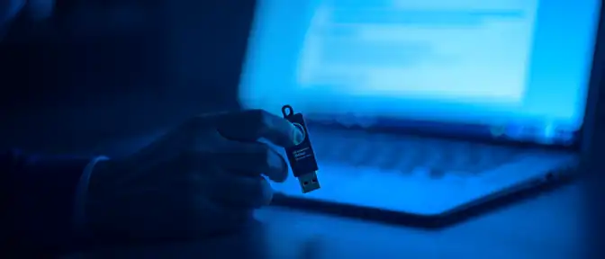 Юридические угрозы из-за неосторожного обращения с электронной подписью предупреждает адвокат Чиркина